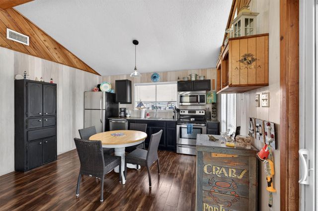 4026 Kent Drive, Galveston, TX 77554
