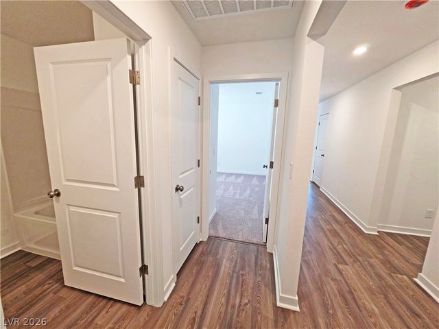 660 East Huyana Wind Drive, Pahrump, NV 89048