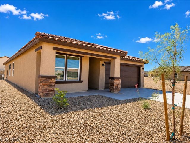 660 East Huyana Wind Drive, Pahrump, NV 89048