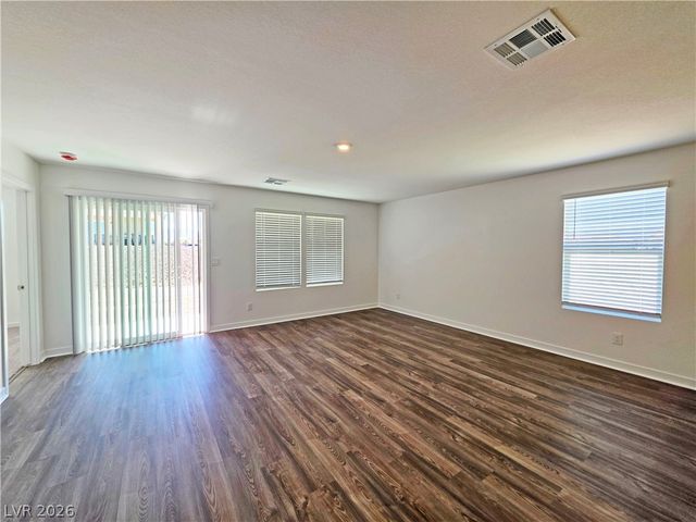 660 East Huyana Wind Drive, Pahrump, NV 89048