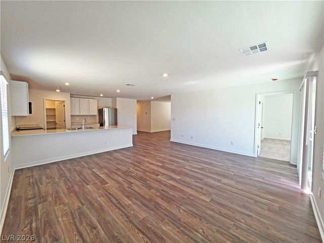 660 East Huyana Wind Drive, Pahrump, NV 89048