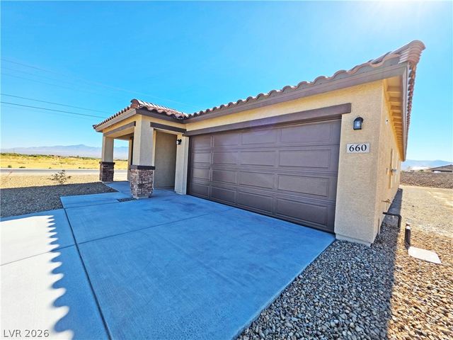 660 East Huyana Wind Drive, Pahrump, NV 89048