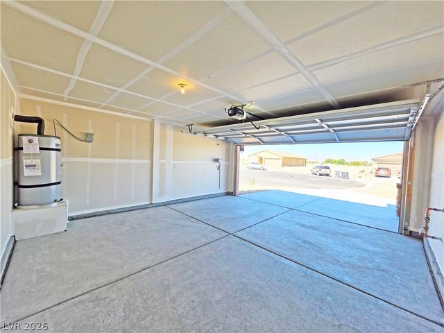 660 East Huyana Wind Drive, Pahrump, NV 89048