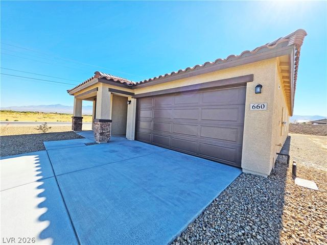 660 East Huyana Wind Drive, Pahrump, NV 89048