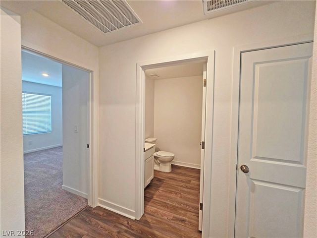 660 East Huyana Wind Drive, Pahrump, NV 89048