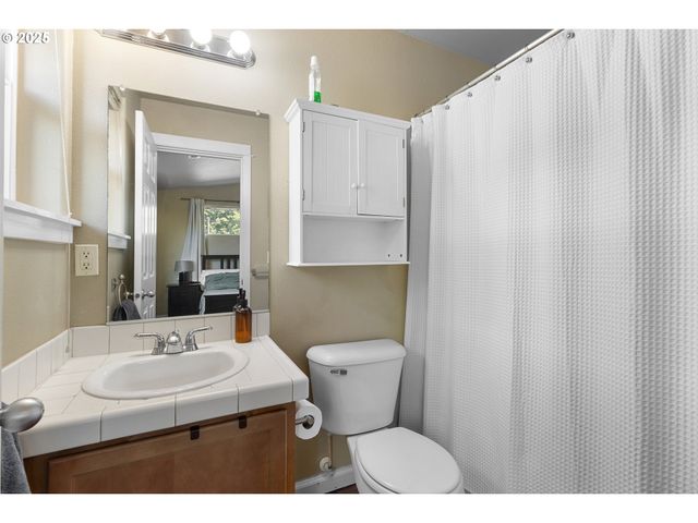 15480 Sw MICA Ln, Beaverton, OR 97007