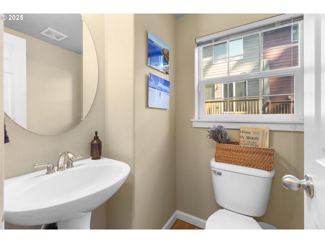 15480 Sw MICA Ln, Beaverton, OR 97007