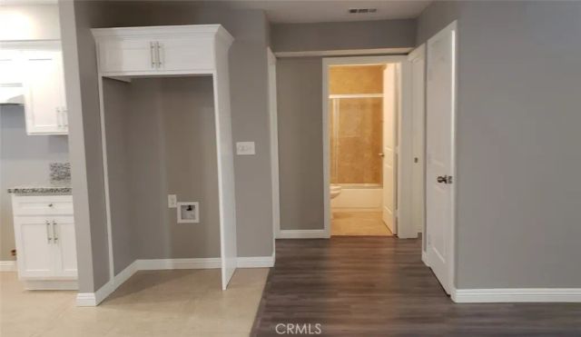 2051 W Florence, Los Angeles, CA 90047