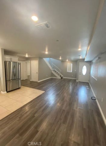 2051 W Florence, Los Angeles, CA 90047