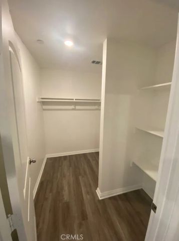 2051 W Florence, Los Angeles, CA 90047