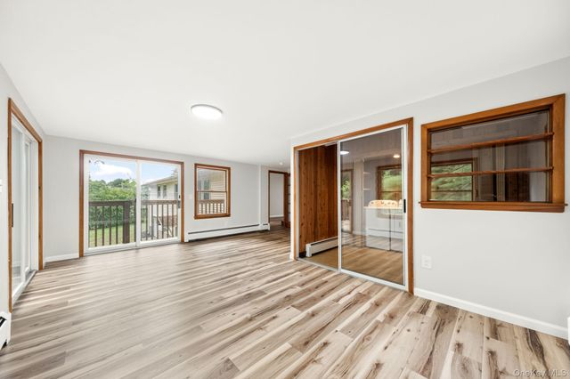 23 Oakland Avenue, Walden, NY 12586