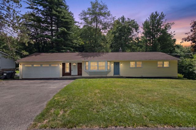 23 Oakland Avenue, Walden, NY 12586