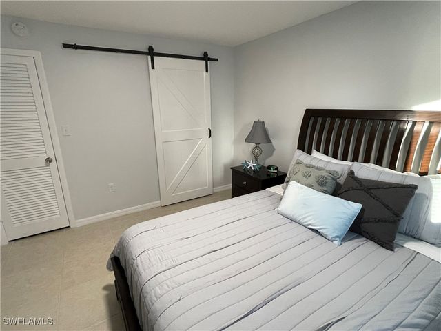 170 Turtle Lake CT 103, Naples, FL 34105