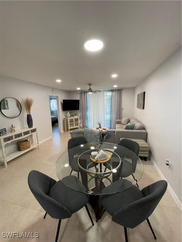 170 Turtle Lake CT 103, Naples, FL 34105