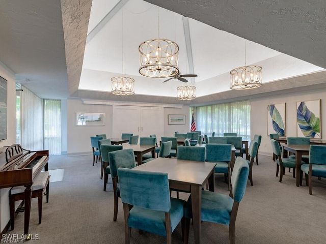 170 Turtle Lake CT 103, Naples, FL 34105