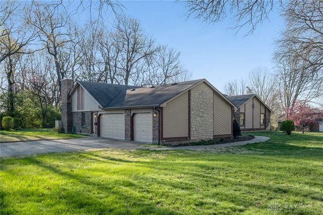 276 S Fairfield Road, Beavercreek Twp, OH 45305