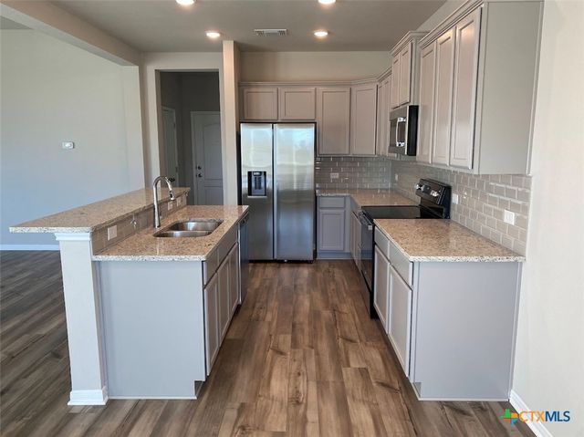 10231 Six Shooter Lane, Temple, TX 76502