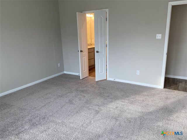 10231 Six Shooter Lane, Temple, TX 76502