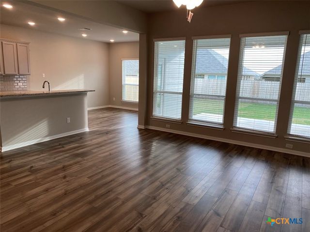 10231 Six Shooter Lane, Temple, TX 76502