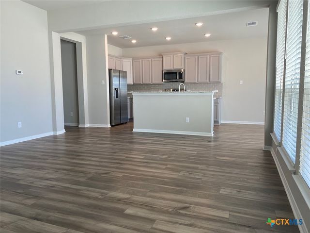 10231 Six Shooter Lane, Temple, TX 76502