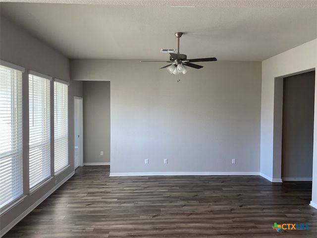 10231 Six Shooter Lane, Temple, TX 76502