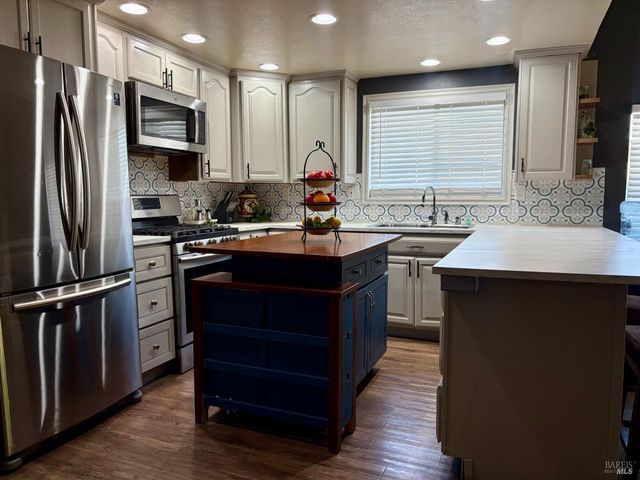 148 Daffodil Cir, Vallejo, CA 94591