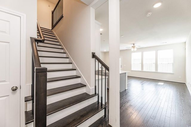 3418 Avondale View Drive, Houston, TX 77025