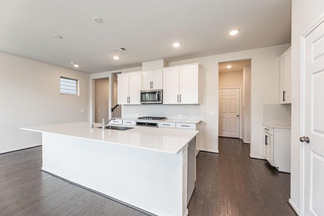 3418 Avondale View Drive, Houston, TX 77025