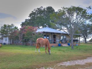 17188 Wildhorse Pass, Marion, TX 78124