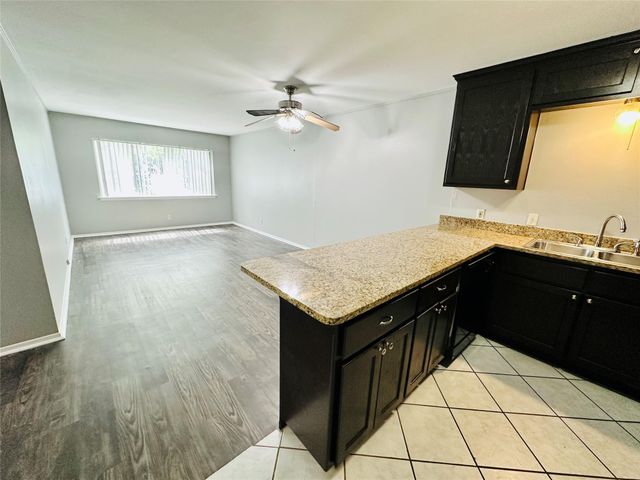 601 W 11th ST 226, Austin, TX 78701