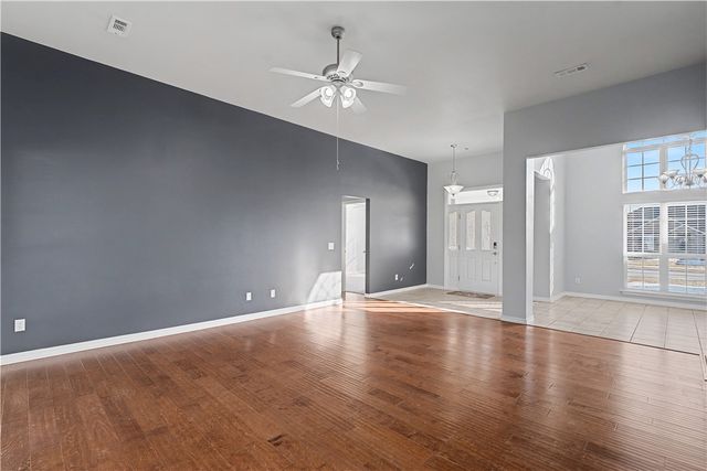 585 Lynn Drive, Pea Ridge, AR 72751