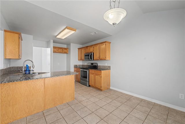 585 Lynn Drive, Pea Ridge, AR 72751