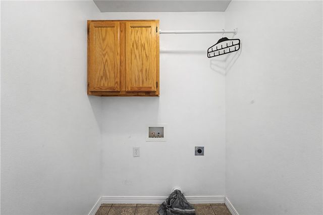 585 Lynn Drive, Pea Ridge, AR 72751