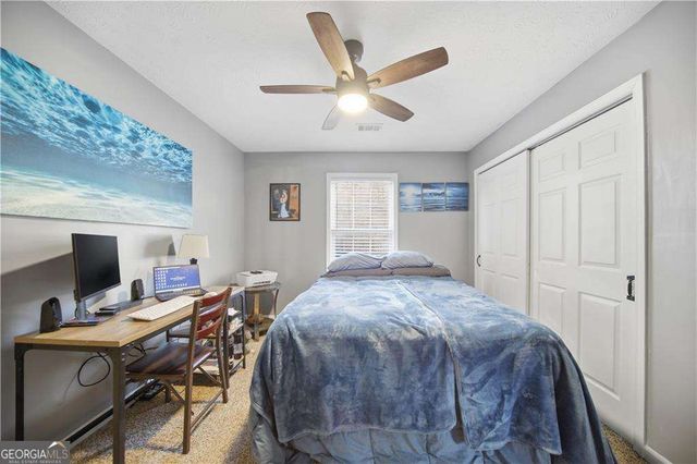 1073 Daventry Crossing, Woodstock, GA 30188