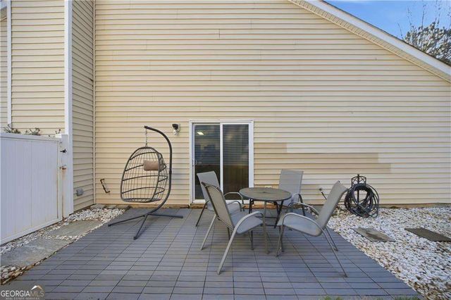 1073 Daventry Crossing, Woodstock, GA 30188