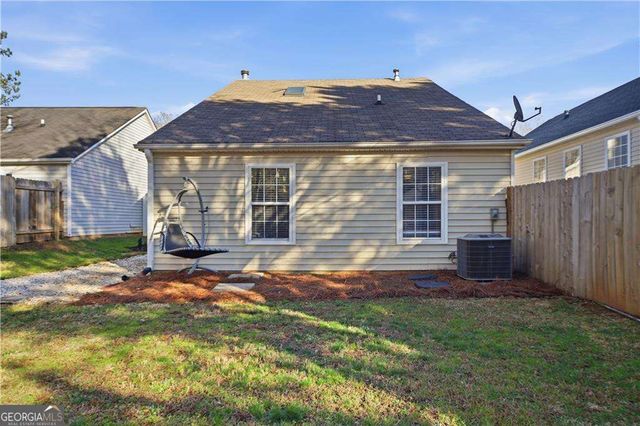 1073 Daventry Crossing, Woodstock, GA 30188