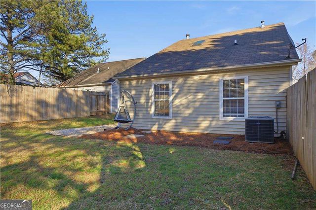 1073 Daventry Crossing, Woodstock, GA 30188