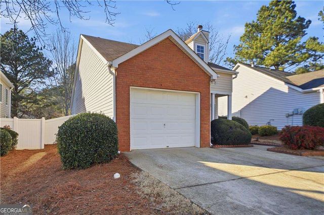 1073 Daventry Crossing, Woodstock, GA 30188