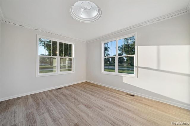 21211 Southfield Road, Southfield, MI 48075