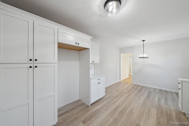 21211 Southfield Road, Southfield, MI 48075