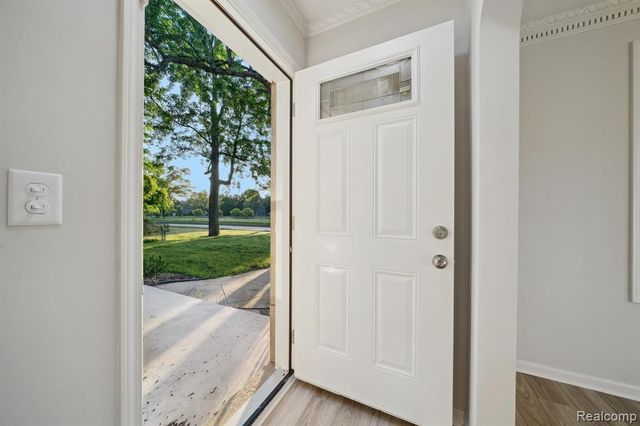 21211 Southfield Road, Southfield, MI 48075