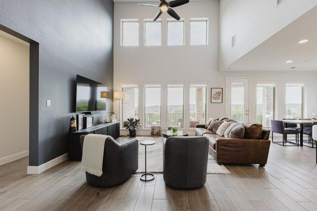 17512 Hattie TRCE, Austin, TX 78738