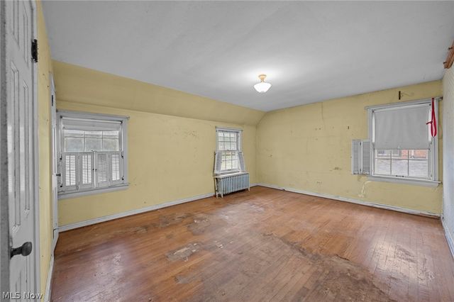 19264 N Sagamore Road, Fairview Park, OH 44126