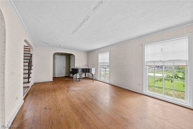 19264 N Sagamore Road, Fairview Park, OH 44126