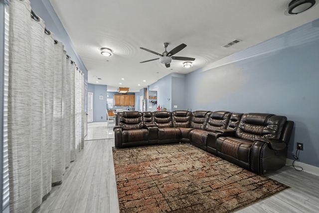 605 Ten Mile Drive, Desoto, TX 75115