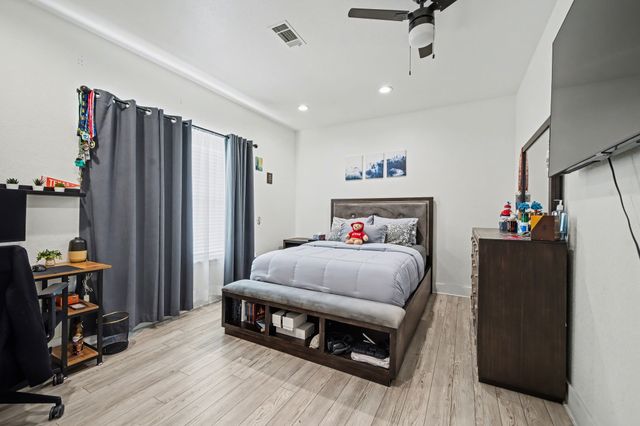 605 Ten Mile Drive, Desoto, TX 75115