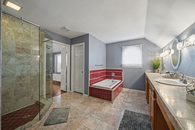 605 Ten Mile Drive, Desoto, TX 75115