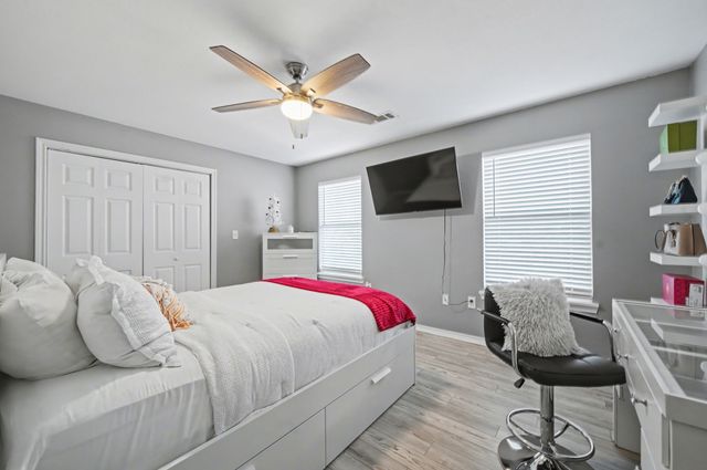 605 Ten Mile Drive, Desoto, TX 75115