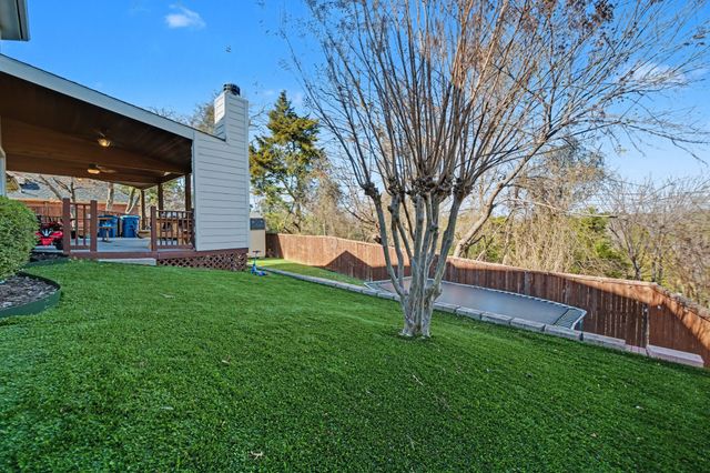 605 Ten Mile Drive, Desoto, TX 75115