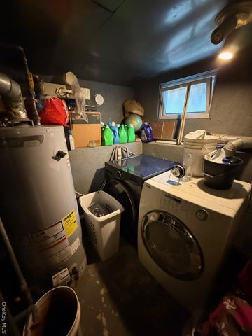 11715 200th Street, Saint Albans, NY 11412